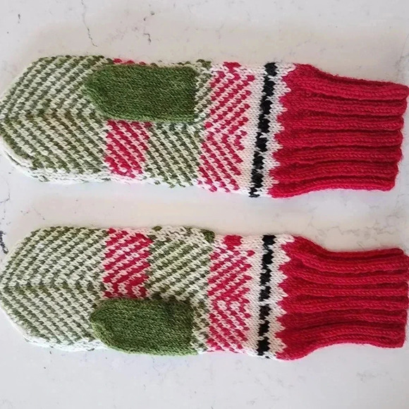 Alpaca New handmade wool mittens - Picture 3 of 4